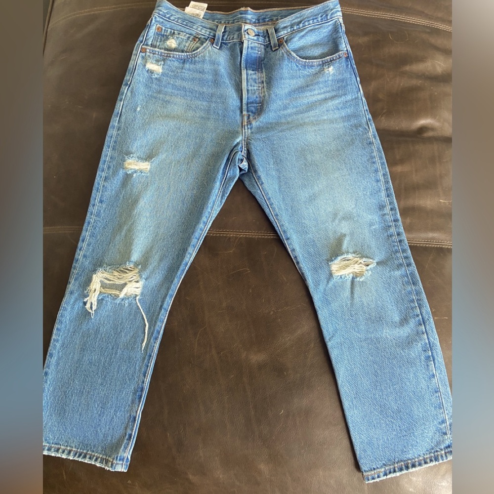 Levis 501 straight leg cropped jeans 30x26